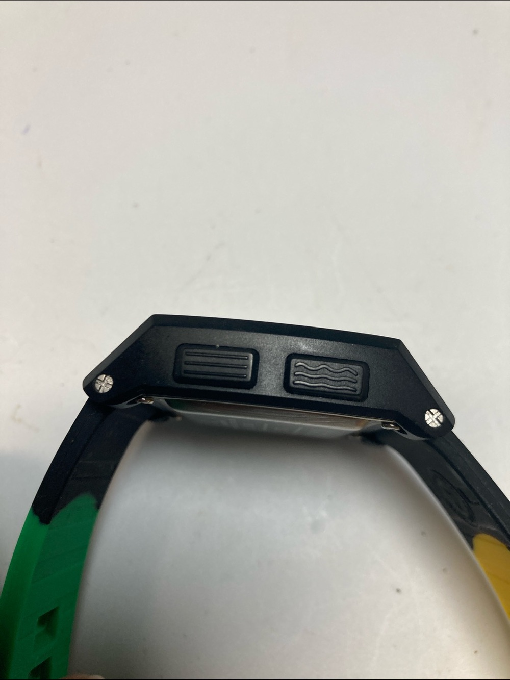 Nixon Base Tide, Rasta red green yellow color way, rare, new battery, Digital - Picture 8 of 16